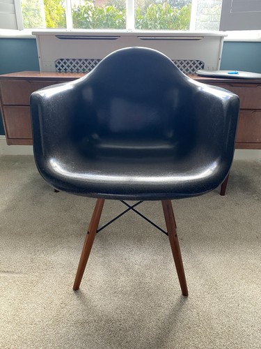 Charles eames herman miller - herman,