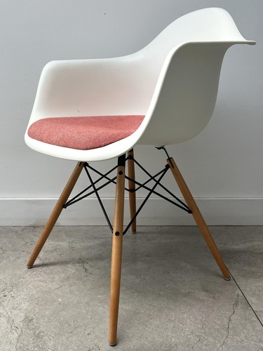 Genuine charles eames - genuine,